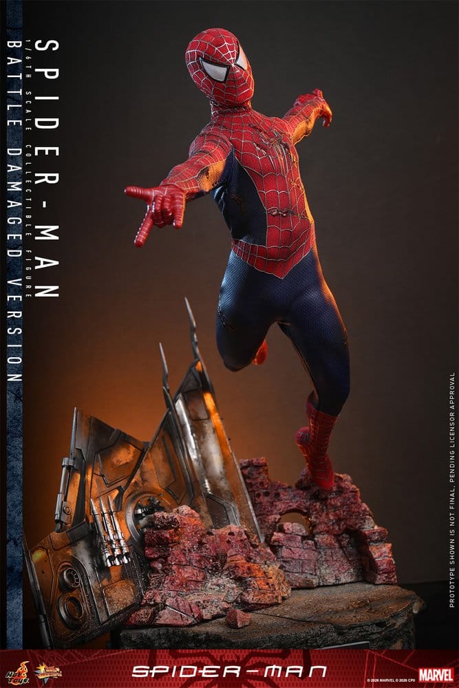 Hot Toys 1/6th - Spider-Man (Battle Damaged) - Image 9