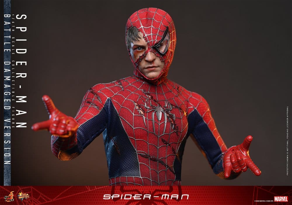 Hot Toys 1/6th - Spider-Man (Battle Damaged) - Image 11