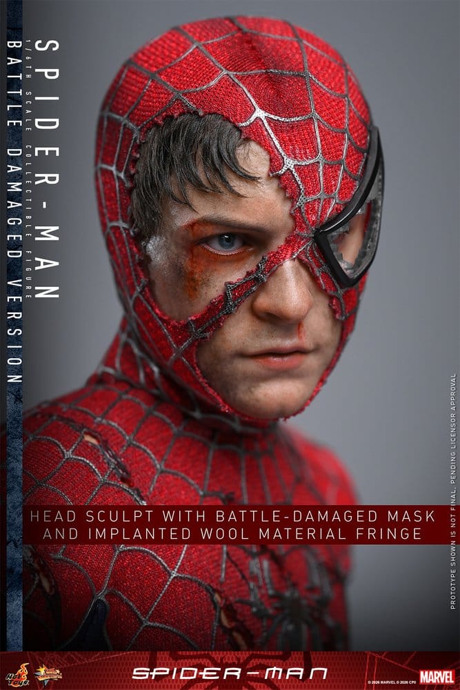Hot Toys 1/6th - Spider-Man (Battle Damaged) - Image 14