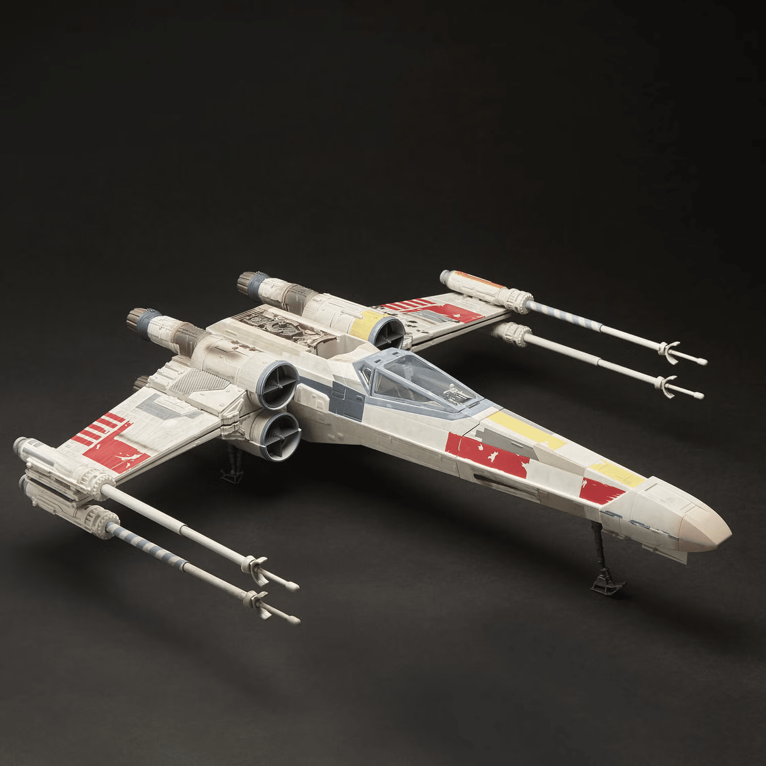 Star Wars Vintage Collection - Luke Skywalker's Red Five X-Wing Exclusive - Image 2
